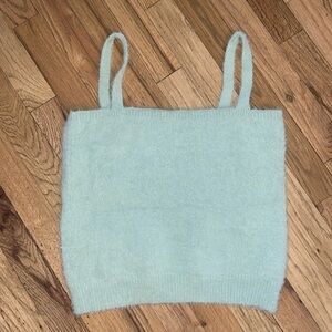 NWOT Willow & Wind Fuzzy Tank Size M